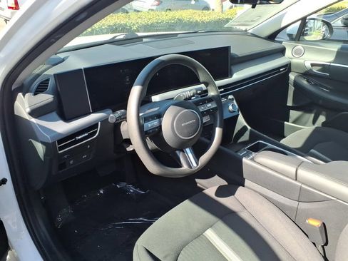 Used 2025 Hyundai Sonata SEL FWD image 22