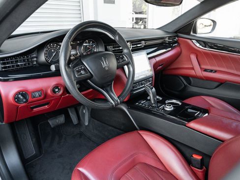 Used 2022 Maserati Quattroporte GT image 6