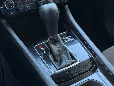 Used 2022 Jeep Compass Sport image 27