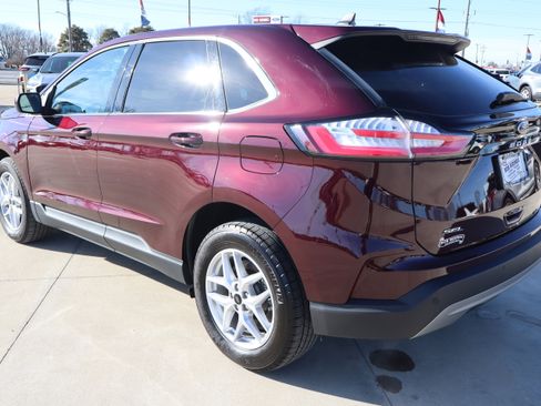 Used 2023 Ford Edge SEL w/ Convenience Package image 8