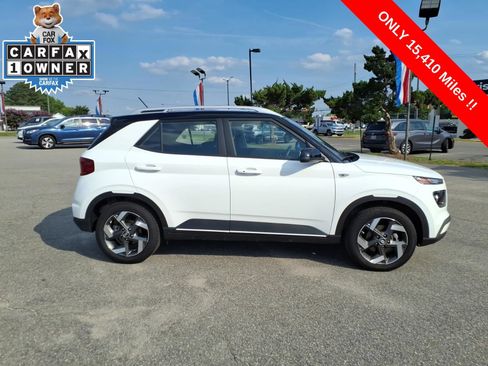 Used 2026 Hyundai Venue SEL FWD image 6