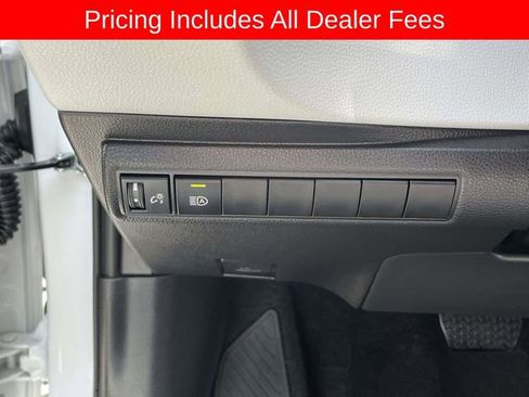Used 2025 Toyota Corolla SE FWD image 23