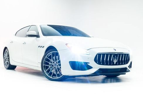 Used 2017 Maserati Quattroporte GTS GranSport RWD image 5