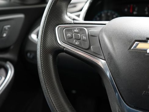 Used 2019 Chevrolet Malibu LT FWD image 18
