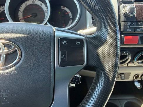 Used 2012 Toyota Tacoma 4x4 Double Cab w/ TRD Sport Pkg image 32
