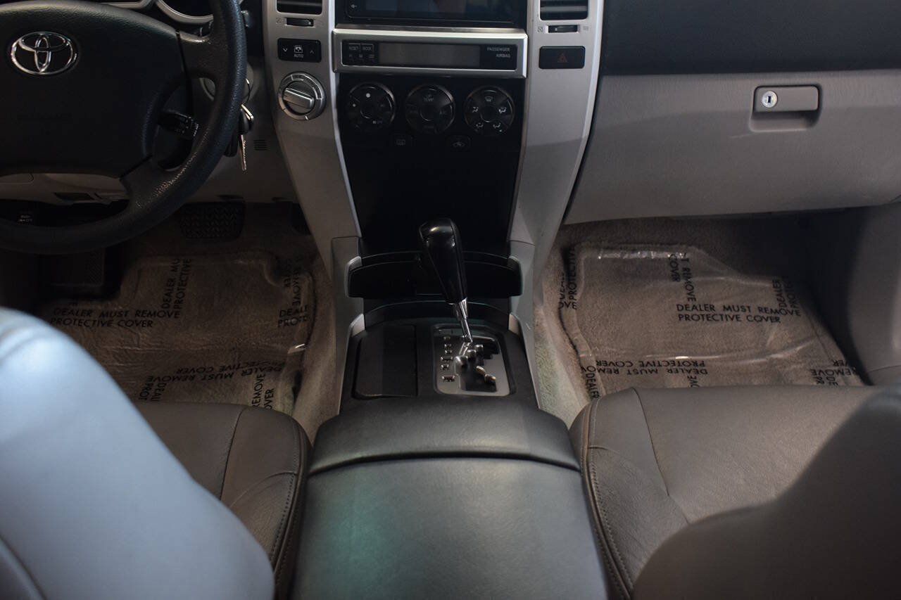 Used 2005 Toyota 4Runner Sport AWD/4WD image 22