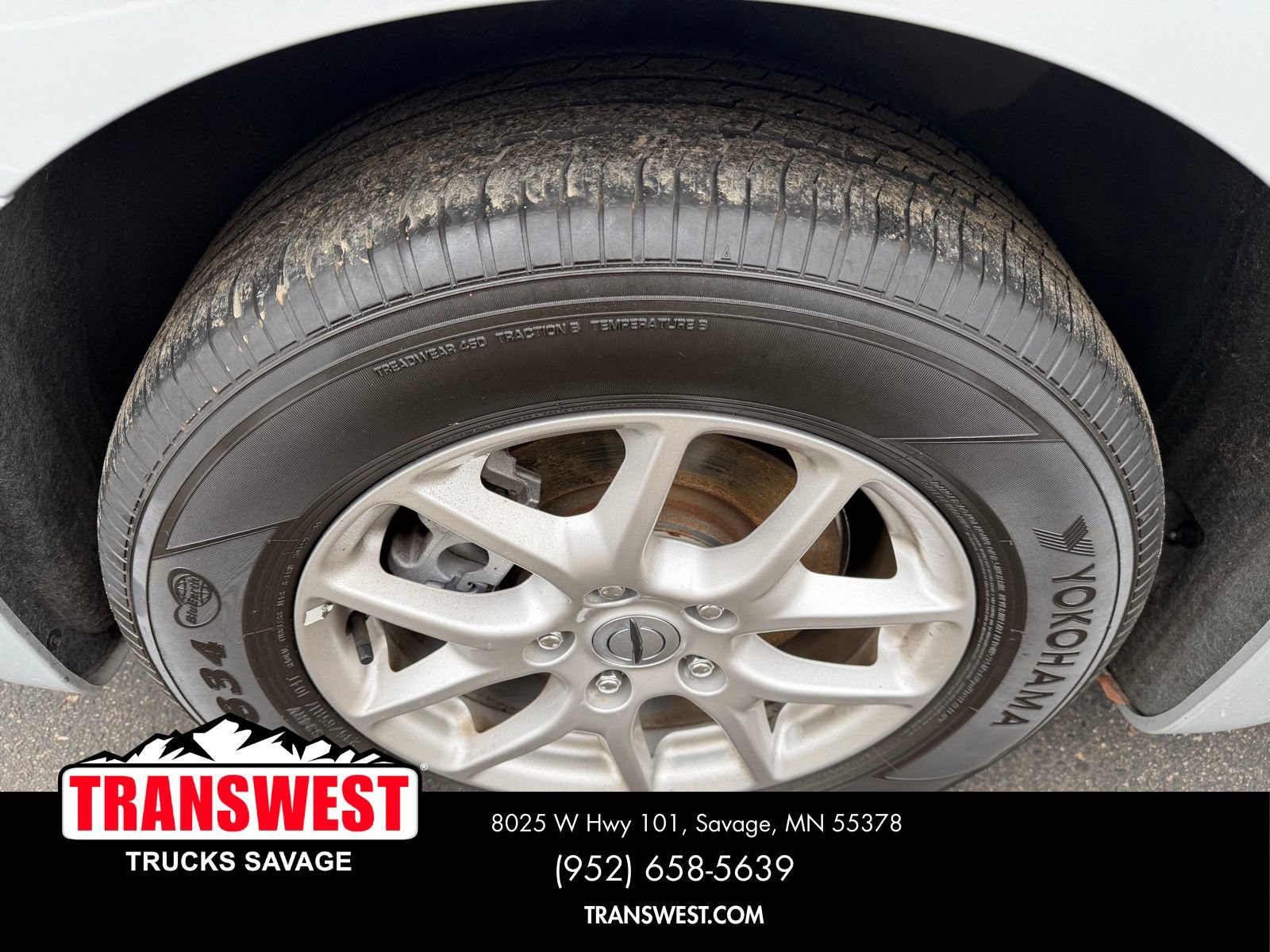 Used 2024 Chrysler Voyager LX FWD image 18