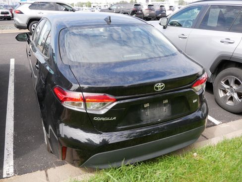 Used 2024 Toyota Corolla LE FWD image 7