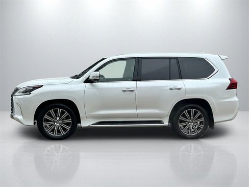 Used 2017 Lexus LX 570 4WD image 8