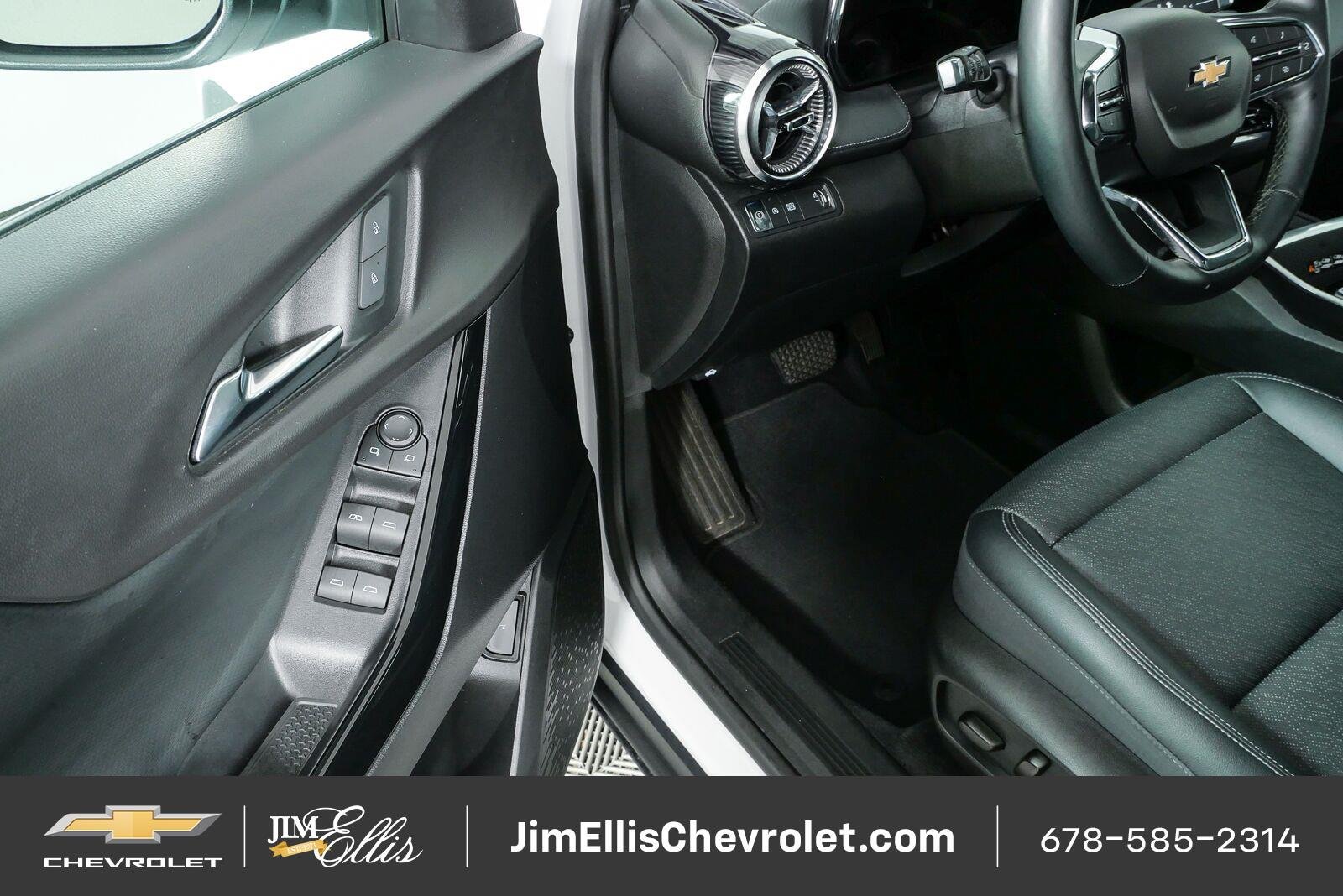 Used 2025 Chevrolet Equinox LT w/ Convenience Package II FWD image 8