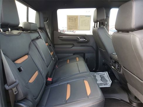 Used 2024 GMC Sierra 1500 AT4 w/ AT4 Preferred Package image 28