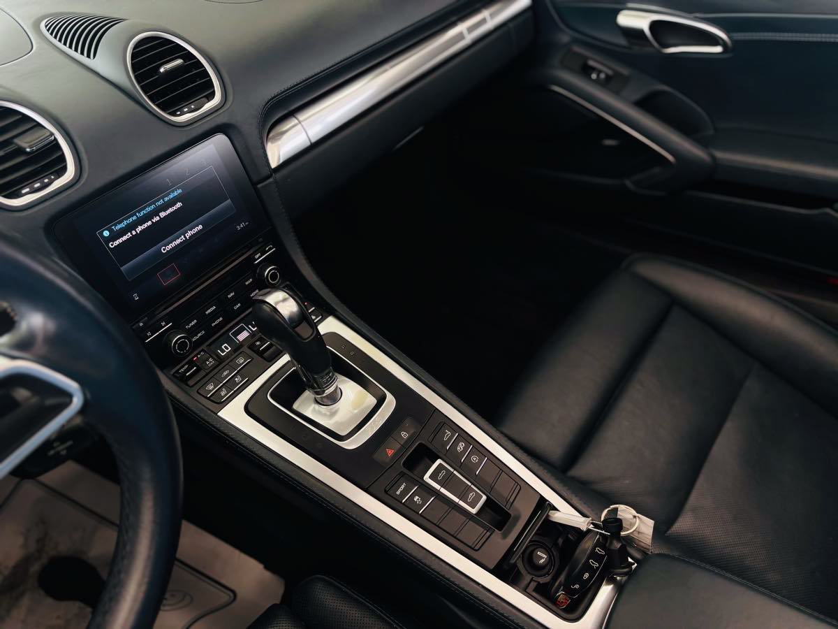 Used 2019 Porsche 718 Boxster RWD image 52