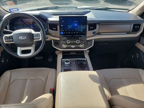 Used 2023 Ford Expedition Max Limited image 11