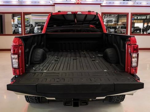 Used 2022 Ford F350 XLT w/ XLT Premium Package AWD/4WD image 8