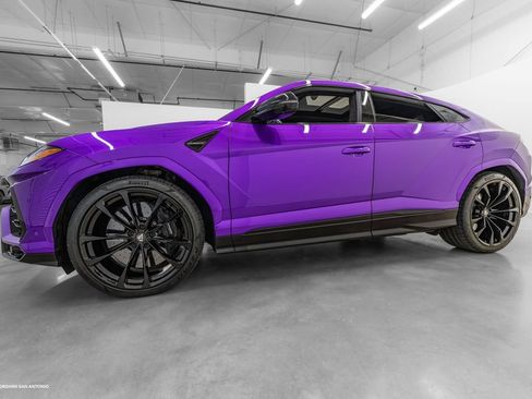 Used 2022 Lamborghini Urus AWD/4WD image 10