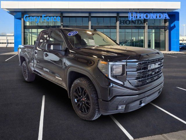 Used 2025 GMC Sierra 1500 Elevation w/ Preferred Package AWD/4WD image 1
