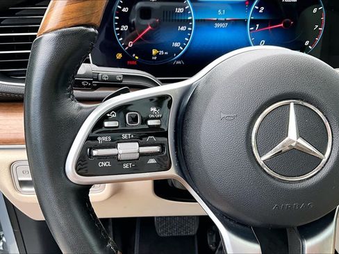 Certified 2023 Mercedes-Benz GLS 450 4MATIC image 24