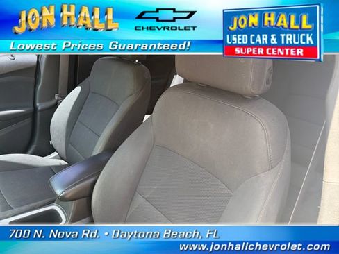 Used 2017 Chevrolet Cruze LS FWD image 18