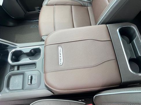 Used 2026 GMC Sierra 3500 Denali AWD/4WD image 10
