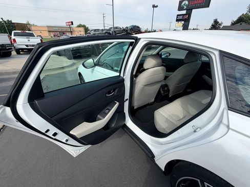Used 2026 Honda Accord SE image 19