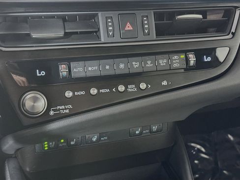 Used 2025 Lexus ES 350 F Sport image 15