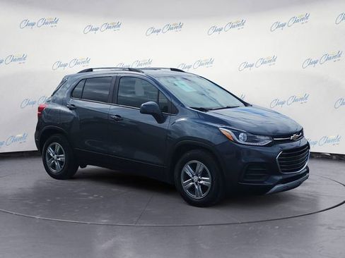 Used 2021 Chevrolet Trax LT w/ Driver Confidence Package FWD image 7
