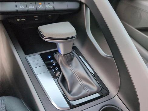New 2026 Hyundai Elantra SE FWD image 15