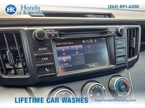 Used 2016 Toyota RAV4 LE FWD image 15