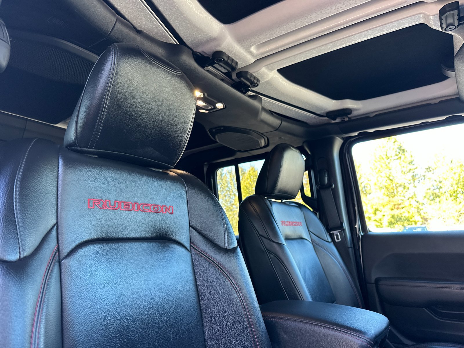 Used 2020 Jeep Gladiator Rubicon AWD/4WD image 15