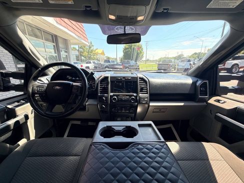 Used 2017 Ford F150 XLT w/ Equipment Group 302A Luxury RWD image 34