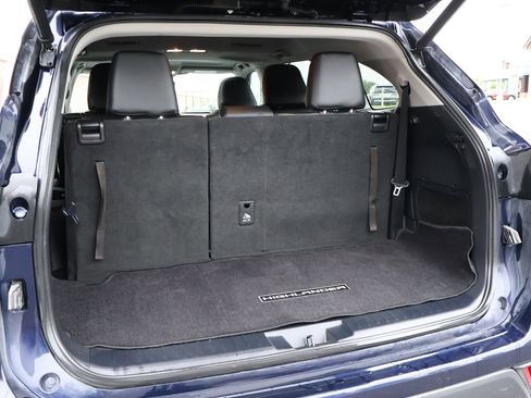 Used 2022 Toyota Highlander Limited AWD/4WD image 31