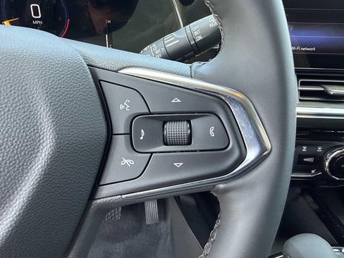 Used 2025 Chevrolet Trax ACTIV w/ Driver Confidence Package FWD image 29