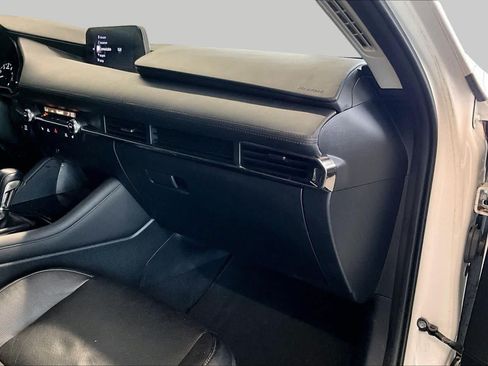 Used 2019 MAZDA MAZDA3 Sedan w/ Premium Package FWD image 17