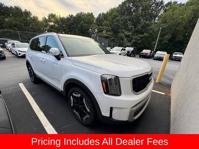 Certified 2024 Kia Telluride EX w/ EX Captain's Chair Package