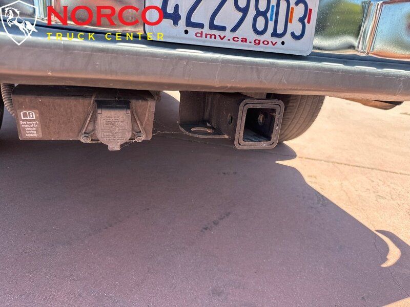 Used 2017 Nissan Frontier SV RWD image 7