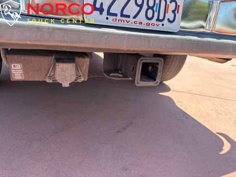 Used 2017 Nissan Frontier SV image 7