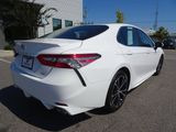 Used 2018 Toyota Camry SE image 4
