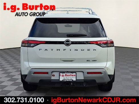 Used 2024 Nissan Pathfinder SL w/ SL Premium Package image 5