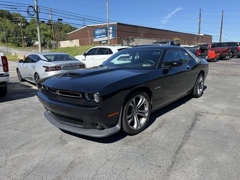 Used 2020 Dodge Challenger R/T RWD image 1