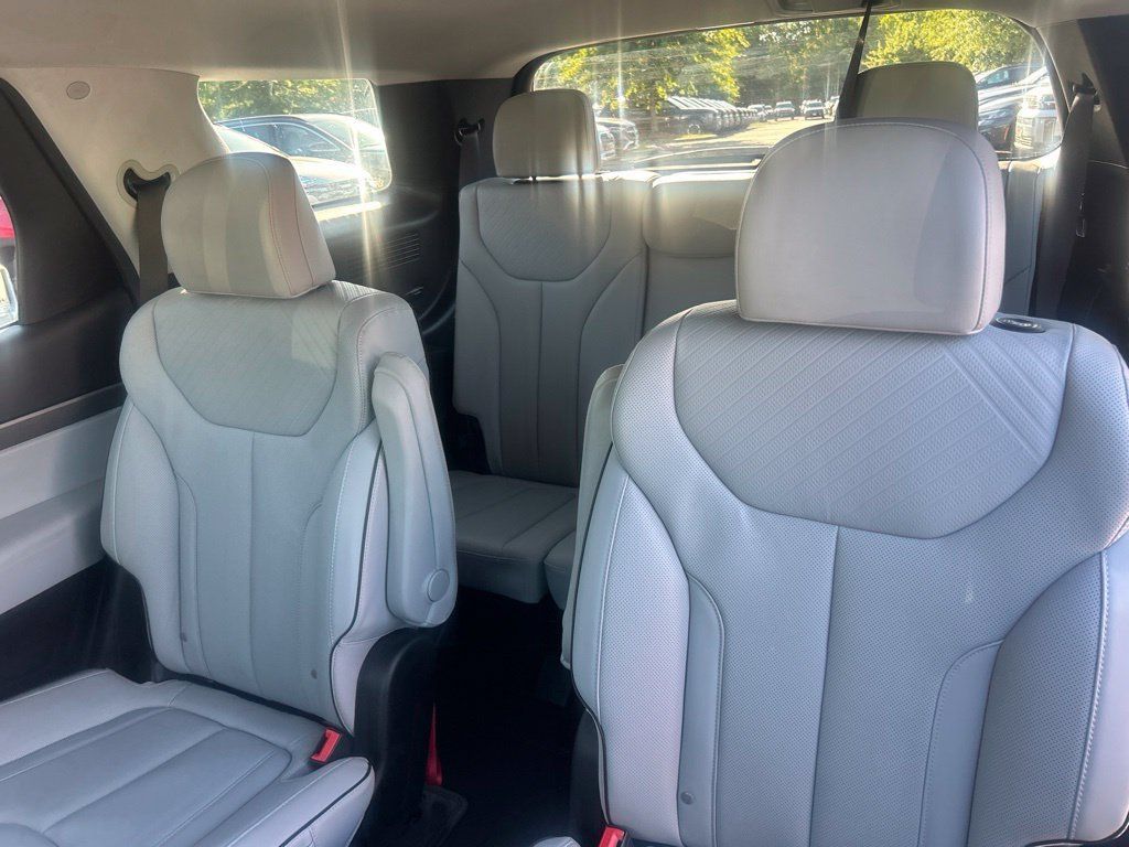 Used 2024 Hyundai Palisade SEL AWD/4WD image 11