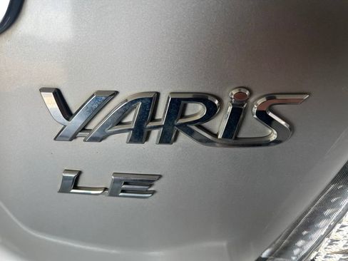 Used 2012 Toyota Yaris LE FWD image 38