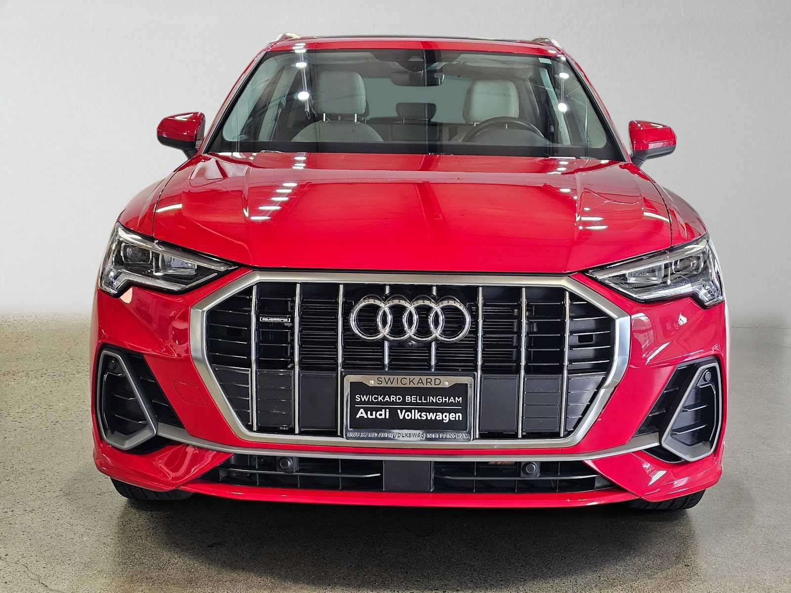 Used 2023 Audi Q3 2.0T Premium Plus w/ Premium Plus Package AWD/4WD image 8