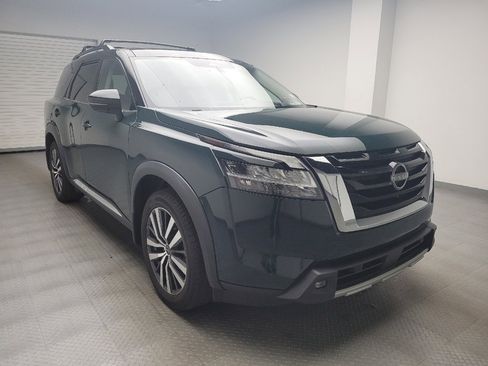 Used 2022 Nissan Pathfinder Platinum w/ Cargo Package AWD/4WD image 11