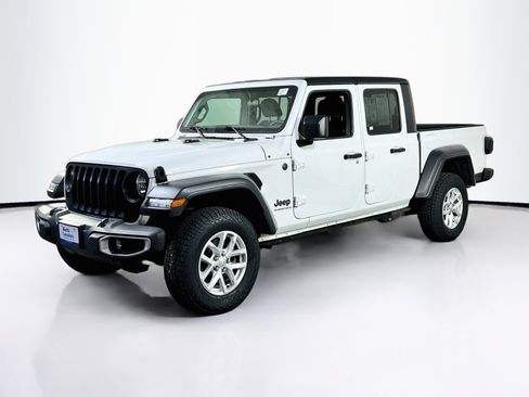 Used 2023 Jeep Gladiator Sport image 1