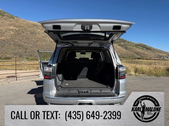 Used 2016 Toyota 4Runner Limited AWD/4WD image 32