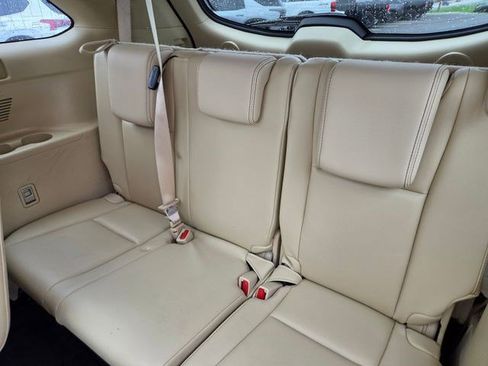 Used 2016 Toyota Highlander Limited Platinum image 10