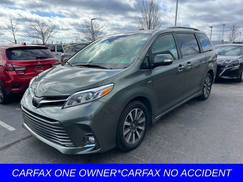 Used 2020 Toyota Sienna Limited Premium image 2