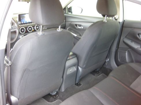 Used 2025 Nissan Sentra SR FWD image 27