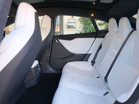 Used 2018 Tesla Model S 75D image 31