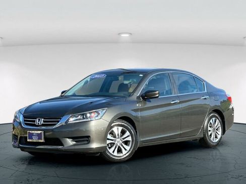 Used 2013 Honda Accord LX image 2